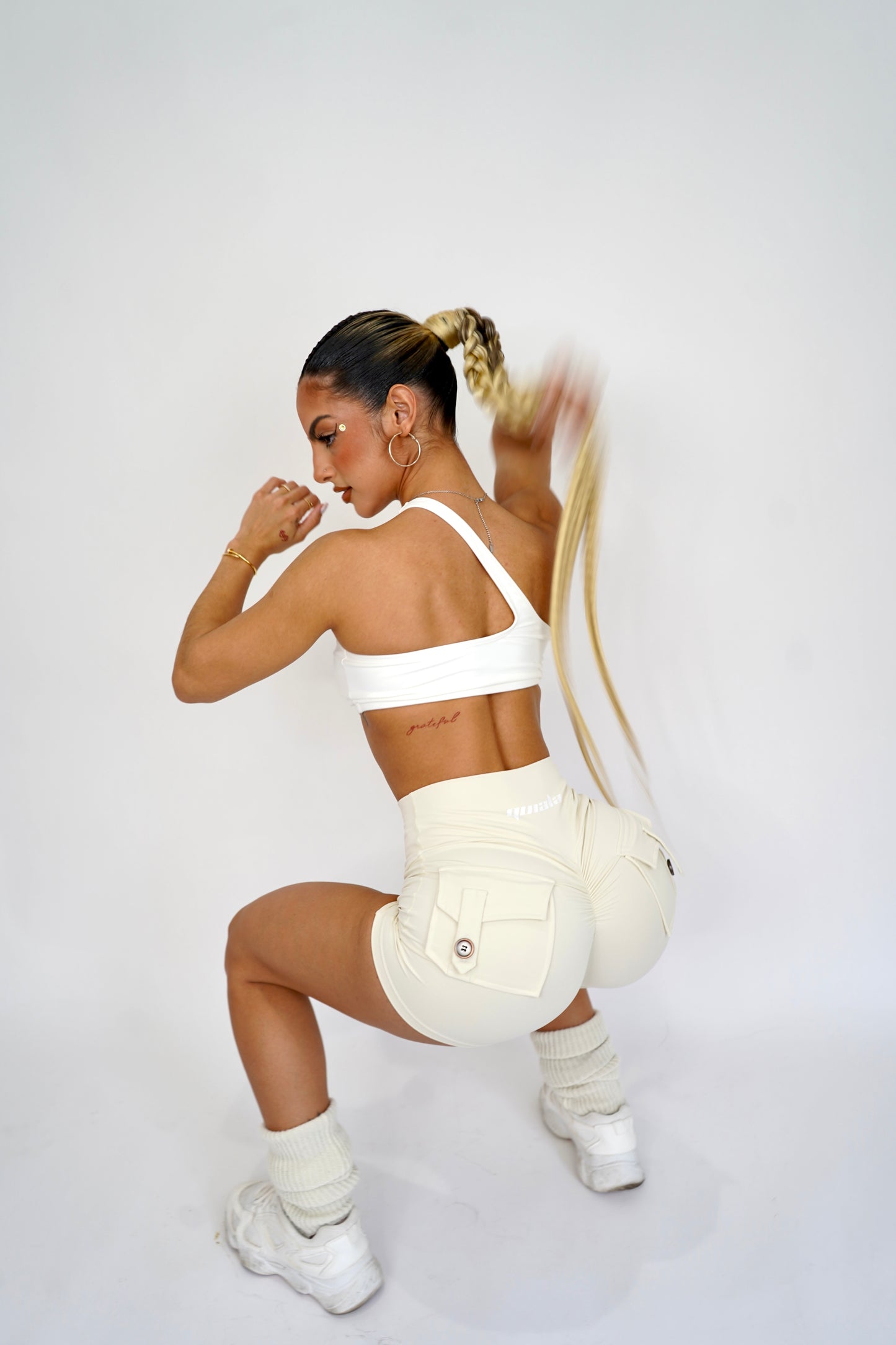 Beige “IT GIRL” Shorts